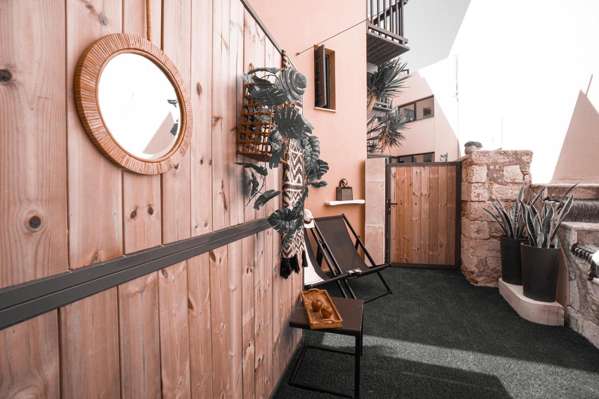 Ink House Of Europe * Rethymno